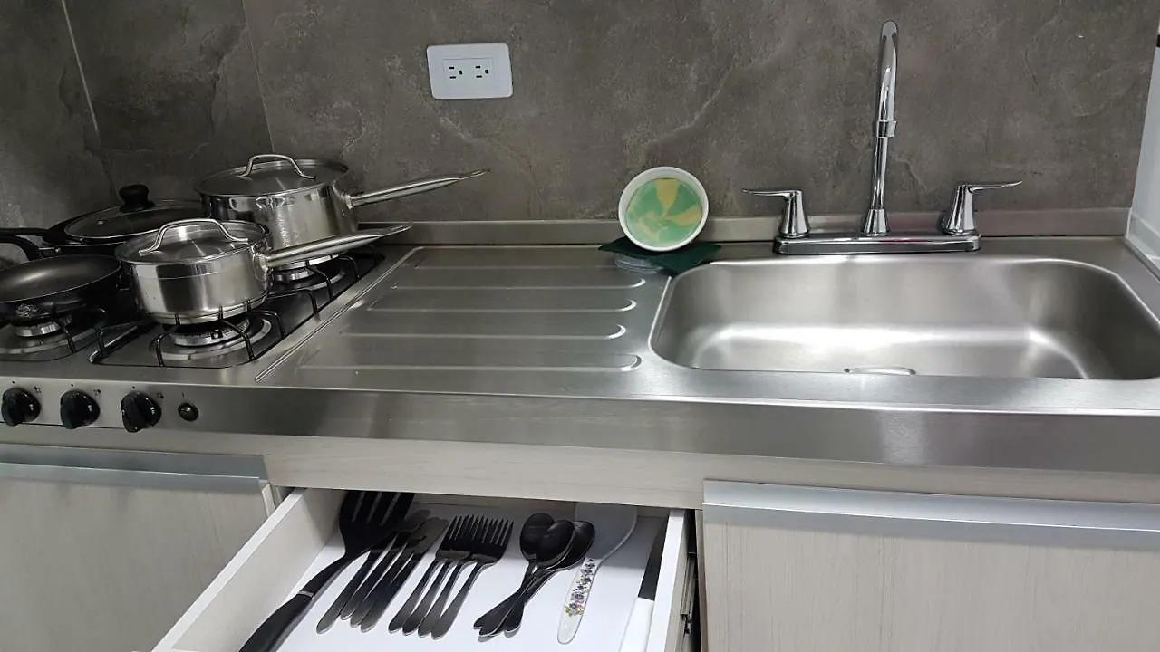 Elegante, Comodo Y Moderno Apartamento - Sur De Cali